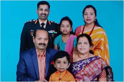 शहीद कर्नल संतोष बाबू की पत्नी को तेलंगाना सरकार ने डिप्टी कलक्टर नियुक्त किया, परिवार को देंगे 5 करोड़ का चेक