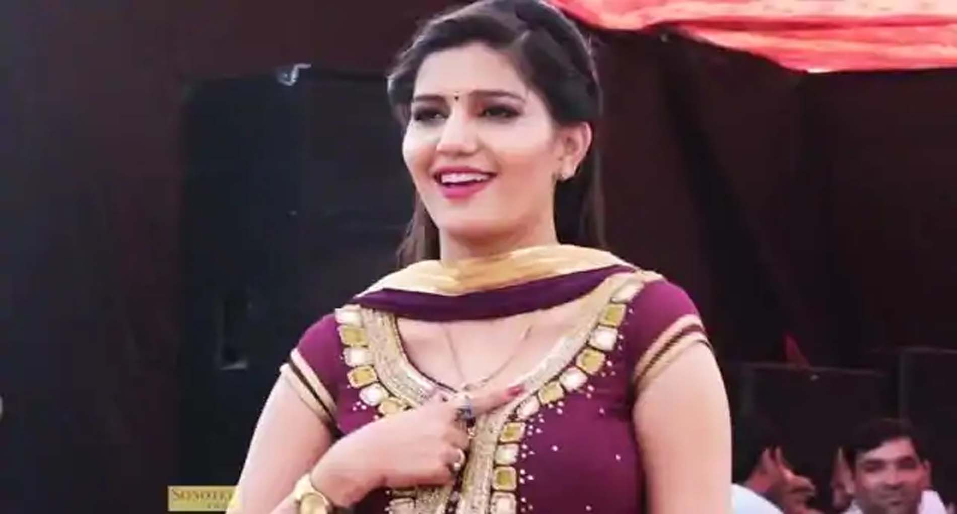 Sapna Choudhary New Video Song Milky Viral On Internet - Sapna Choudhary Video Song: सपना चौधरी के नए गाने ने मचाया धमाल! रिलीज के साथ ही हुआ Viral - Hindi Rush - News