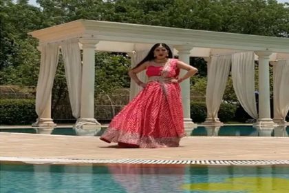 Sapna Chaudhary Dance: सपना चौधरी ने लहंगा पहन स्विमिंग पूल किनारे लगाए ठुमके! वायरल हुआ वीडियो