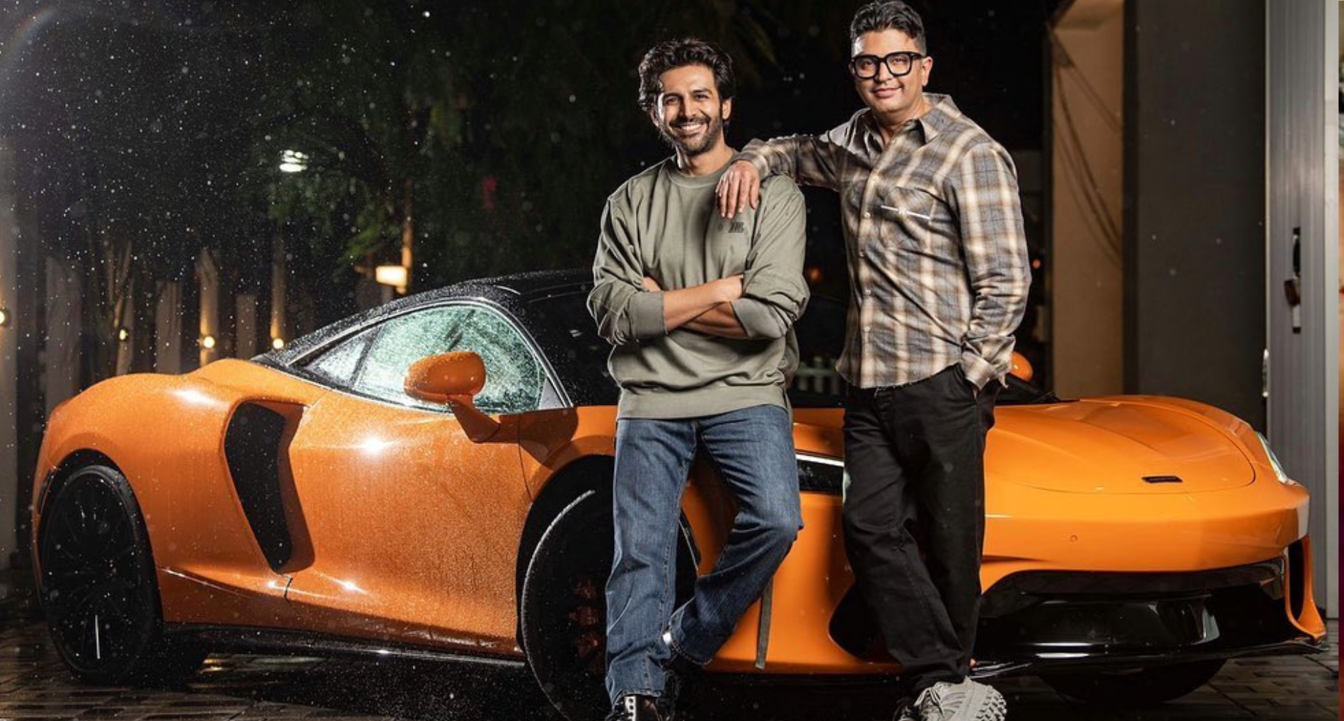 भूषण कुमार ने कार्तिक आर्यन को गिफ्ट की 3.73 करोड़ की गाड़ी,पूरे भारत में सिर्फ कार्तिक के पास है यह कार!!