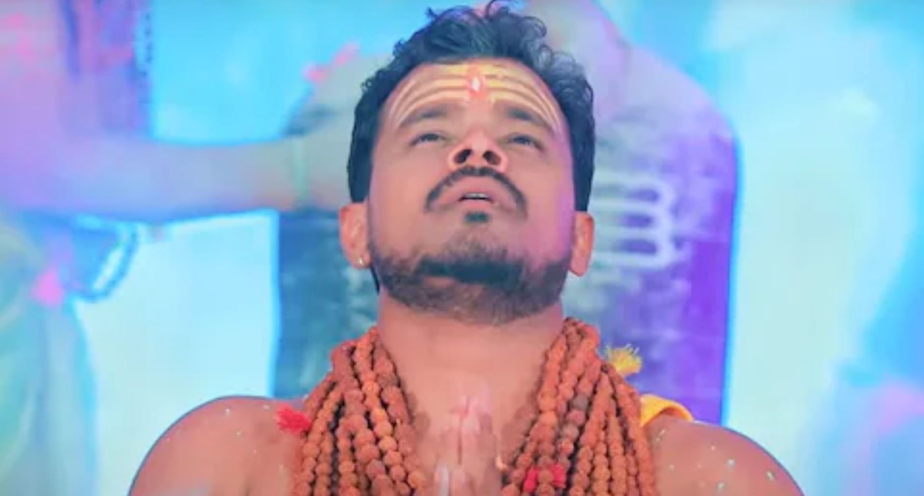 Bhojpuri Video: पिछला गाना  फ्लॉप होने की वजह से रुद्राक्ष माला पहने प्रमोद प्रेमी कर रहे हैं, ‘शिव’ की जाप