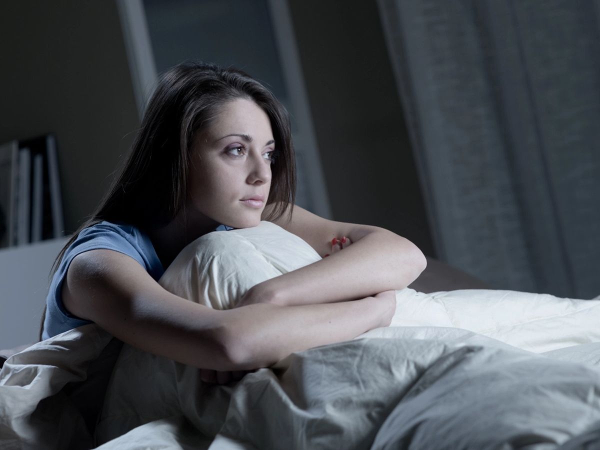 Sleep Problem: रातभर नींद ना आने का कारण जानकर होंगे हैरान, इस प्रॉब्लम से छूटकारा पाने के लिए करें ये उपाय
